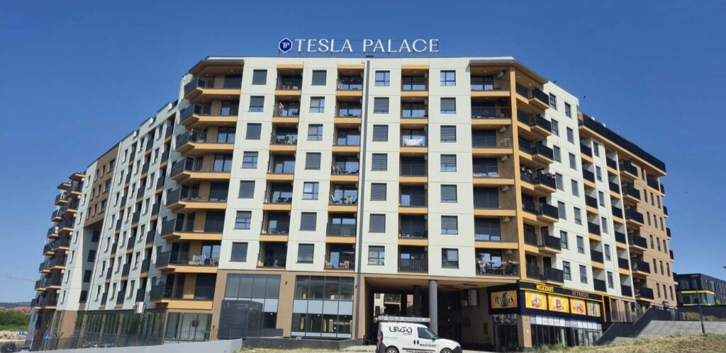Tesla Palace Kragujevac, pogled na celu fasadu